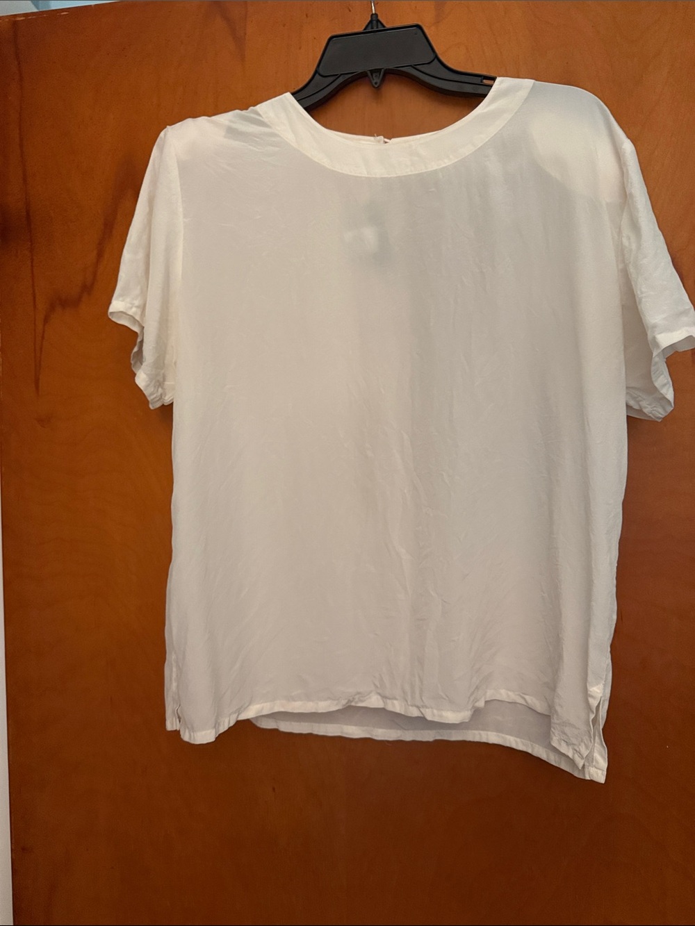 100% Silk Women’s Classic White Short-Sleeve Blouse